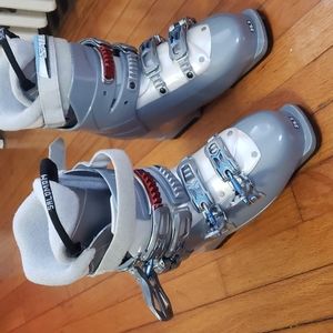 Salomon ski boots size 25.5- gray